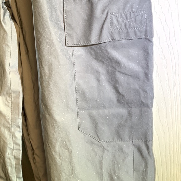 NWOT Forever 21 women’s reflective silver gray jogging pants - Picture 8 of 14